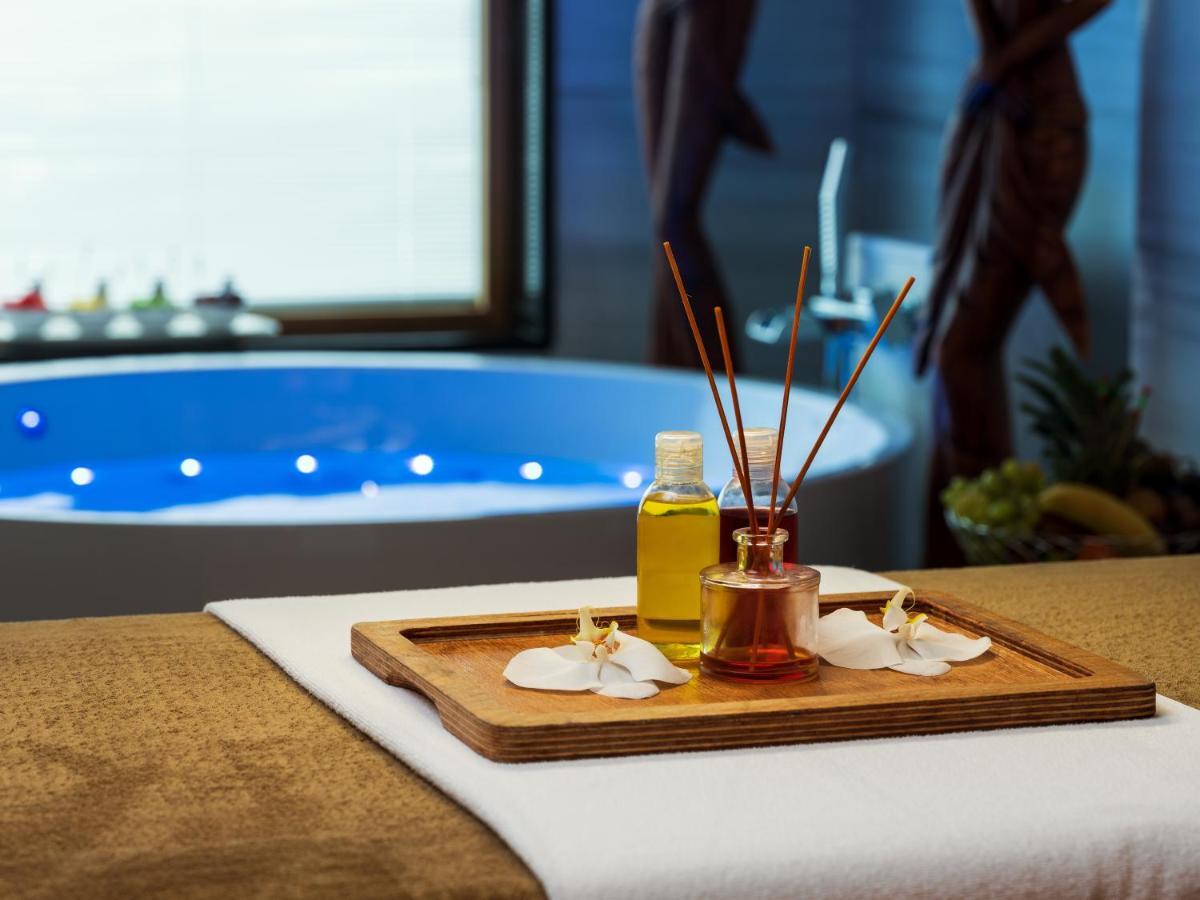 Rubi Platinum Spa Resort & Suites เอาซัลลาร์ ภายนอก รูปภาพ